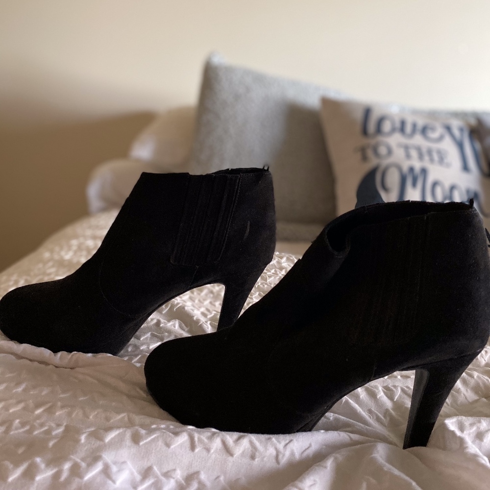 Black Heeled Boots